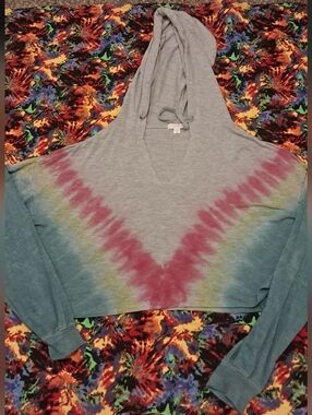 Colsie Cropped Tie Dye Hoodie